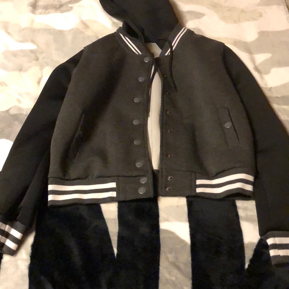 Jacket - Picture 2 of 3